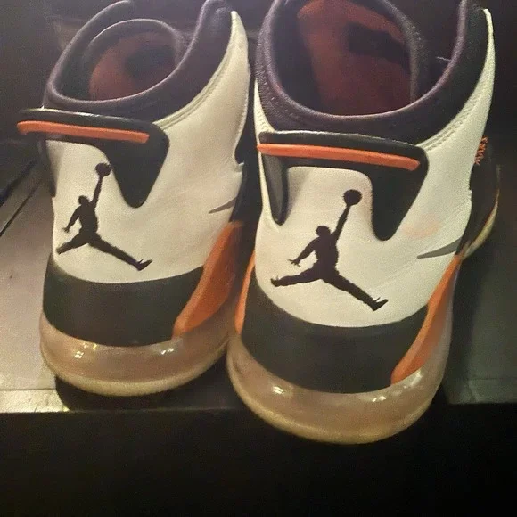 Nike Jordan Max Aura CD7070-108 Black White Total Orange Men's Size 13 - Picture 9 of 10